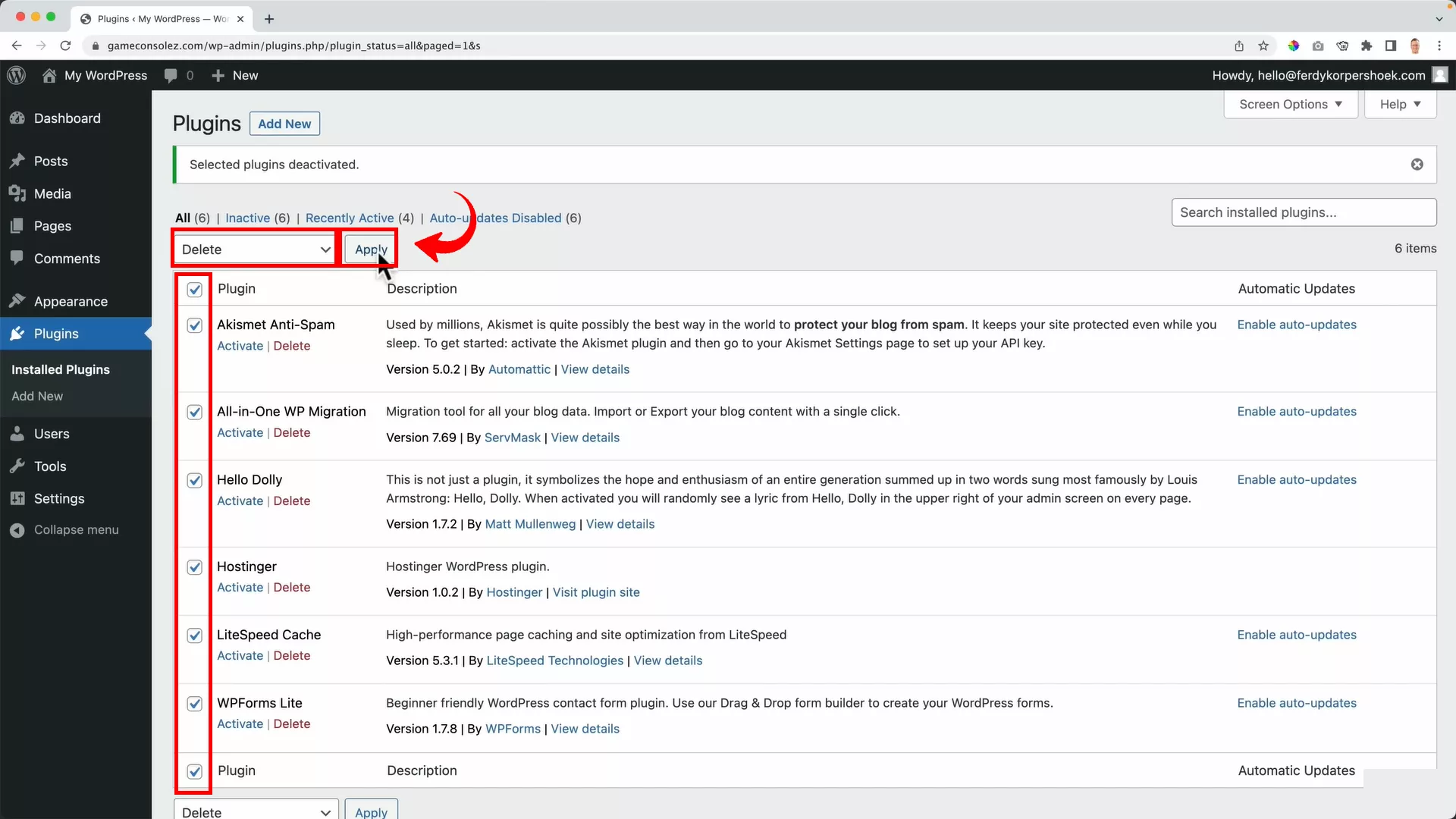 Delete default plugins on WordPress